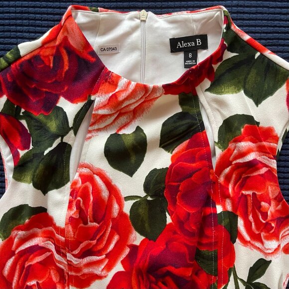 Fitted Cut-Out/Slit-Midi - Picture 4 of 8